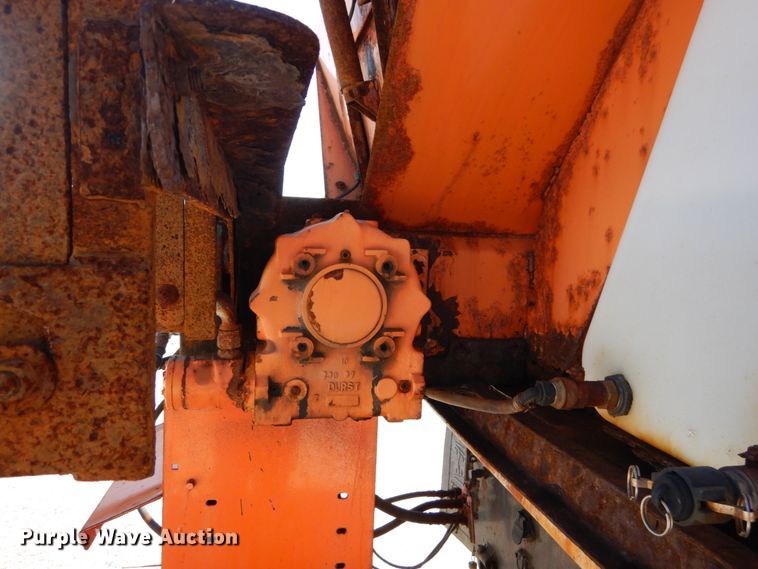 image for item DH1540 2009 Chevrolet C8500 dump truck