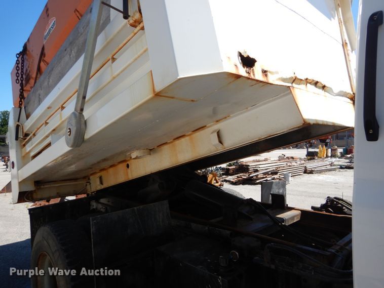 image for item DH1540 2009 Chevrolet C8500 dump truck