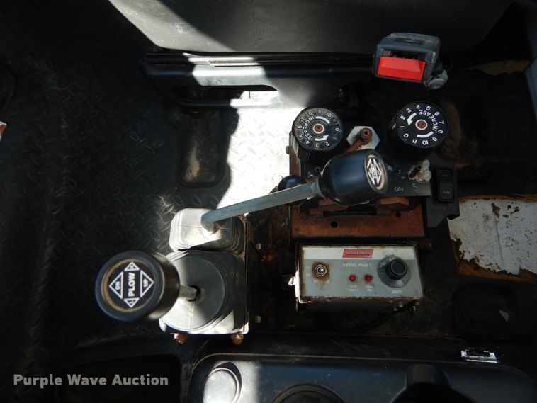 image for item DH1540 2009 Chevrolet C8500 dump truck