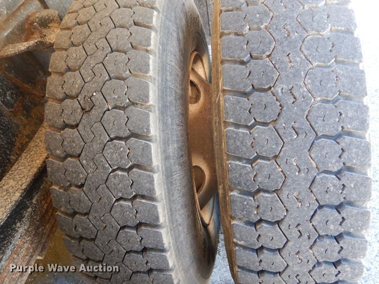 image for item DH1540 2009 Chevrolet C8500 dump truck