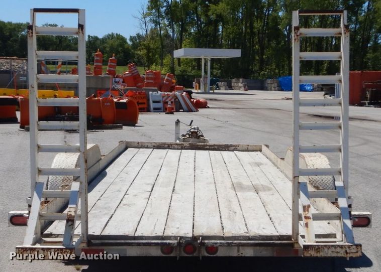 image for item DH1541 2011 Cronkhite 2616EHWSA utility trailer