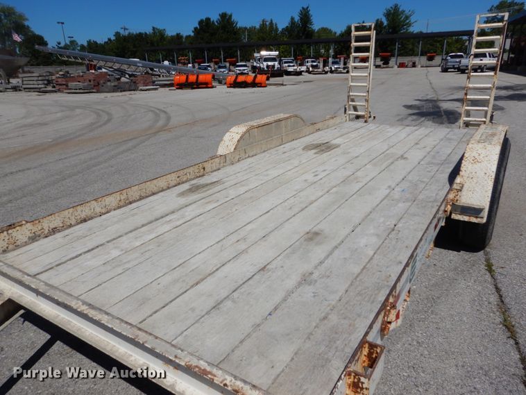 image for item DH1541 2011 Cronkhite 2616EHWSA utility trailer