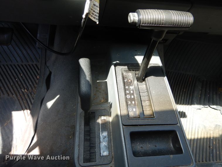 image for item DH2008 1996 Jeep Cherokee SUV