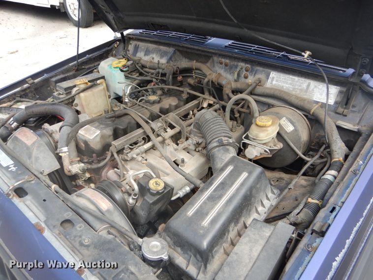 image for item DH2008 1996 Jeep Cherokee SUV