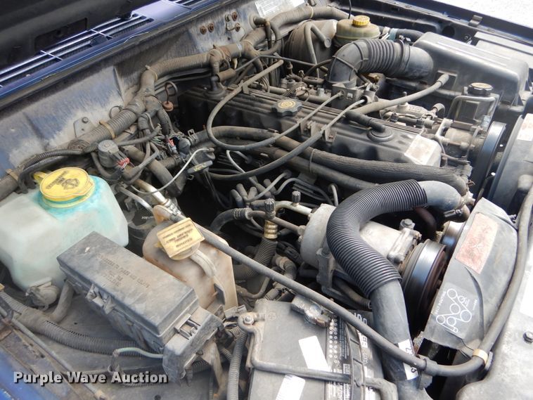 image for item DH2008 1996 Jeep Cherokee SUV