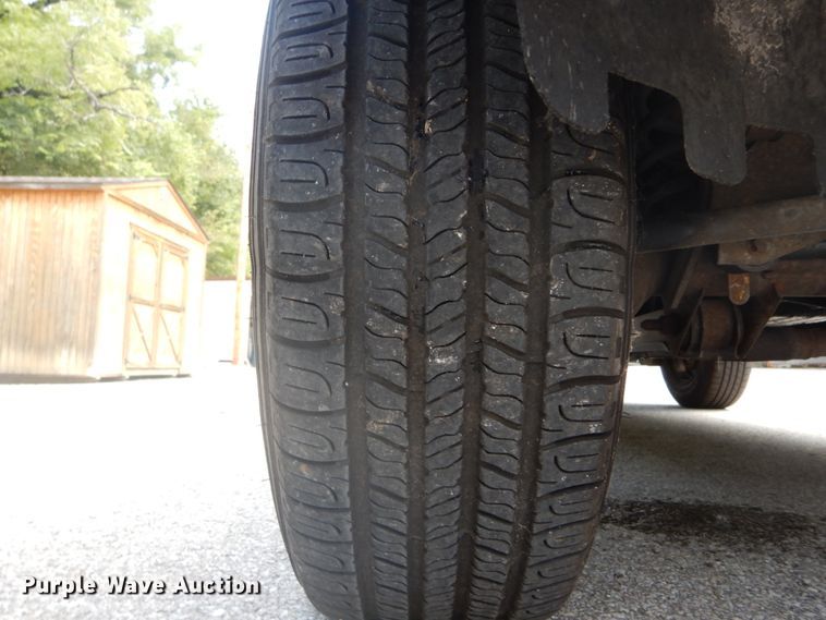 image for item DH2008 1996 Jeep Cherokee SUV