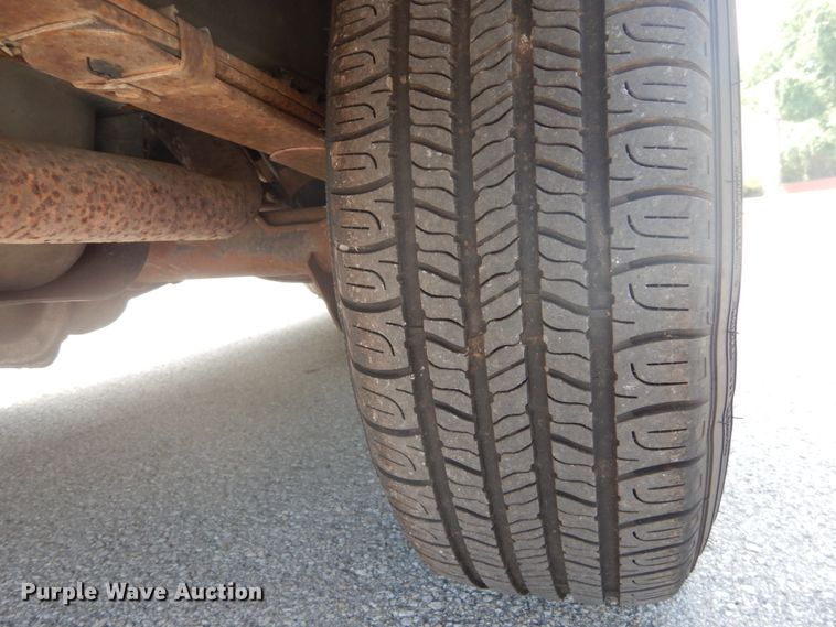 image for item DH2008 1996 Jeep Cherokee SUV