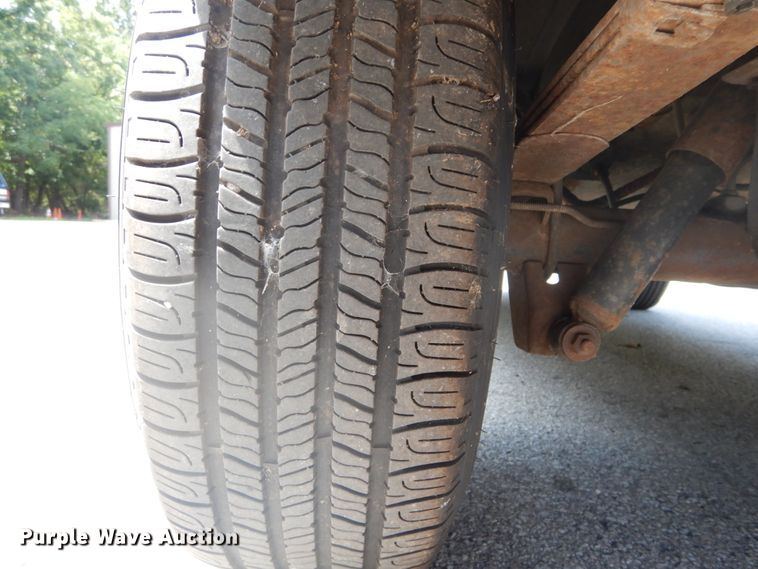 image for item DH2008 1996 Jeep Cherokee SUV