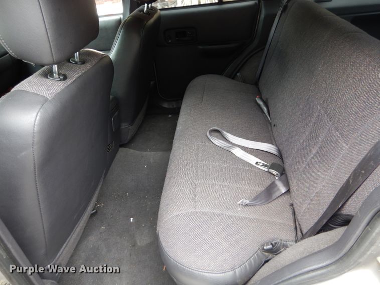 image for item DH2013 2001 Jeep Cherokee SUV