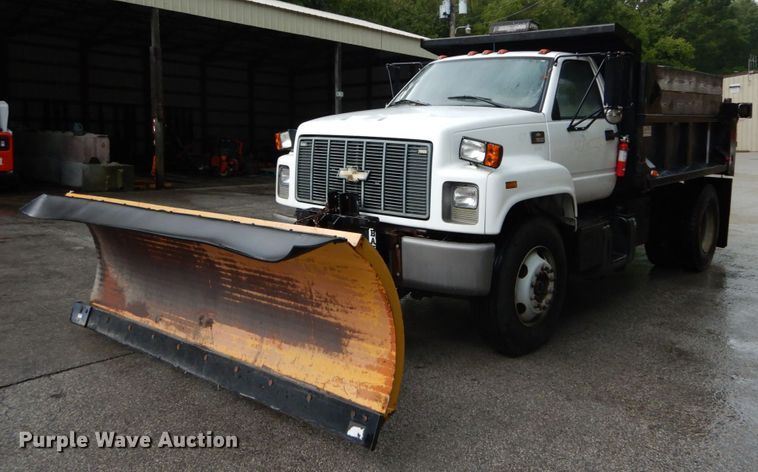 image for item DH2016 2001 Chevrolet C7500 dump truck