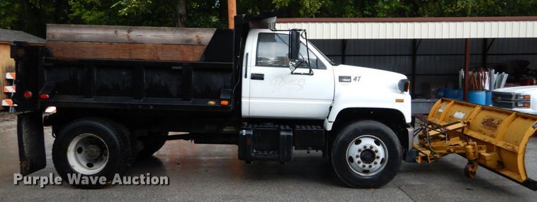 image for item DH2016 2001 Chevrolet C7500 dump truck