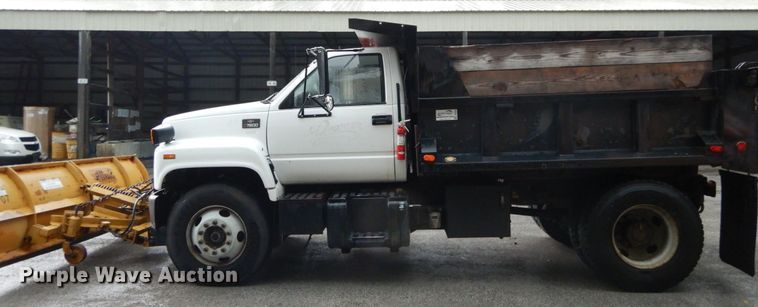 image for item DH2016 2001 Chevrolet C7500 dump truck