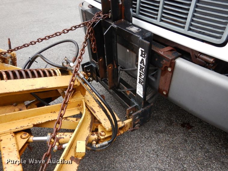 image for item DH2016 2001 Chevrolet C7500 dump truck