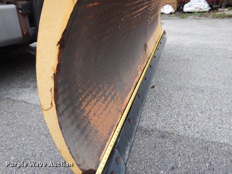 image for item DH2016 2001 Chevrolet C7500 dump truck