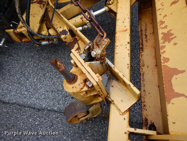 image for item DH2016 2001 Chevrolet C7500 dump truck