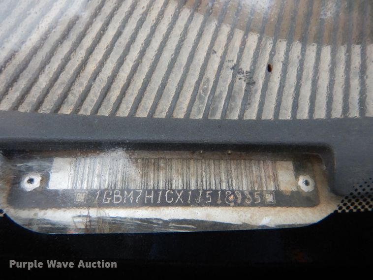 image for item DH2016 2001 Chevrolet C7500 dump truck