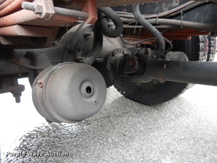 image for item DH2016 2001 Chevrolet C7500 dump truck