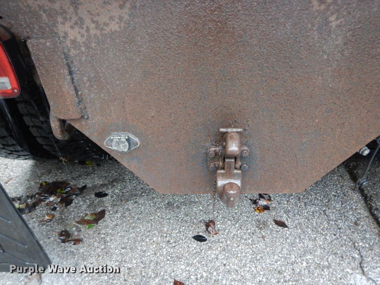 image for item DH2016 2001 Chevrolet C7500 dump truck