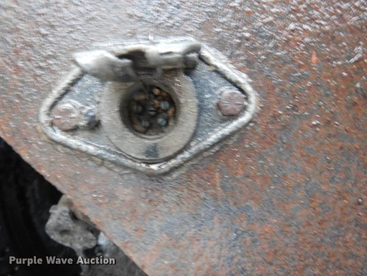 image for item DH2016 2001 Chevrolet C7500 dump truck