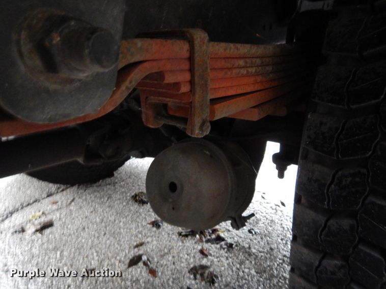 image for item DH2016 2001 Chevrolet C7500 dump truck