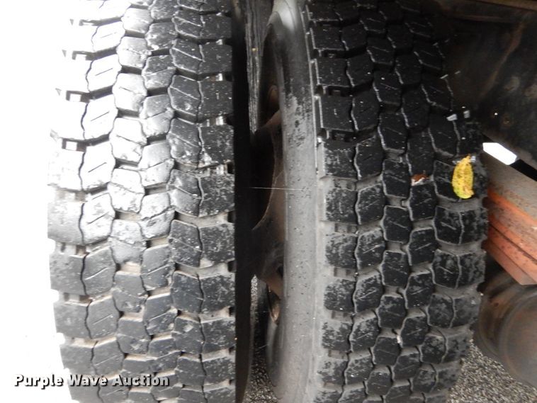 image for item DH2016 2001 Chevrolet C7500 dump truck