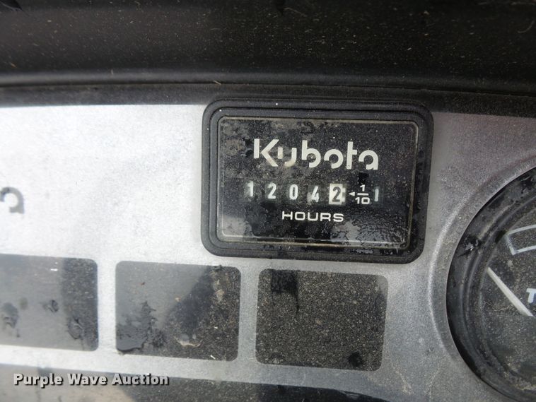 image for item DH2509 2004 Kubota BX2230D MFWD tractor