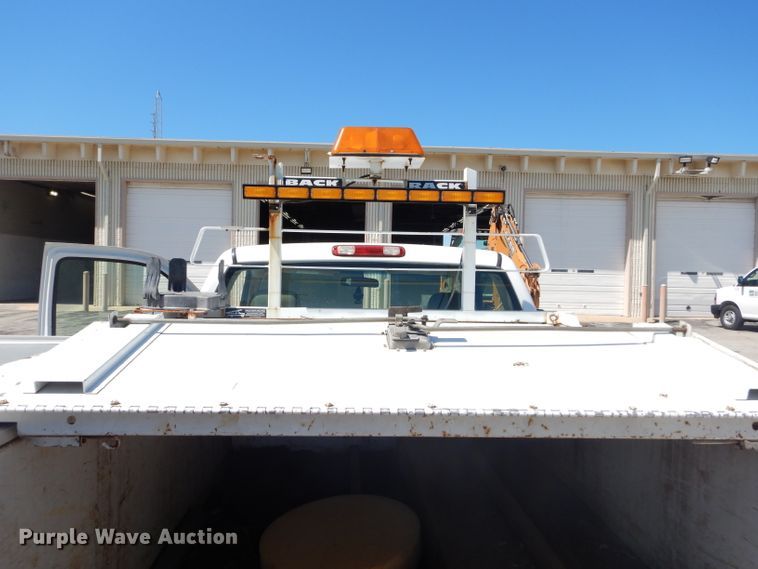 image for item DH2523 2005 Chevrolet Silverado 2500HD utility bed pickup truck