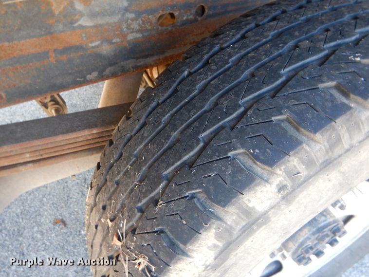 image for item DH2523 2005 Chevrolet Silverado 2500HD utility bed pickup truck