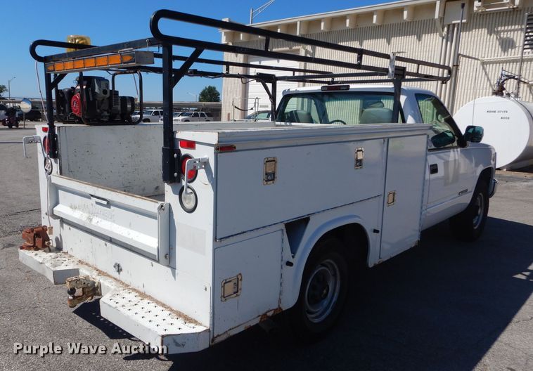 image for item DH2526 2000 Chevrolet C2500 utility bed pickup truck
