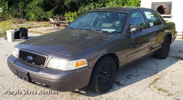 image for item DH2827 2008 Ford Crown Victoria Police Interceptor