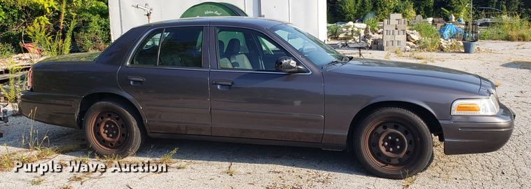 image for item DH2827 2008 Ford Crown Victoria Police Interceptor