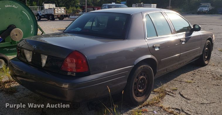 image for item DH2827 2008 Ford Crown Victoria Police Interceptor