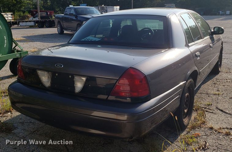image for item DH2827 2008 Ford Crown Victoria Police Interceptor