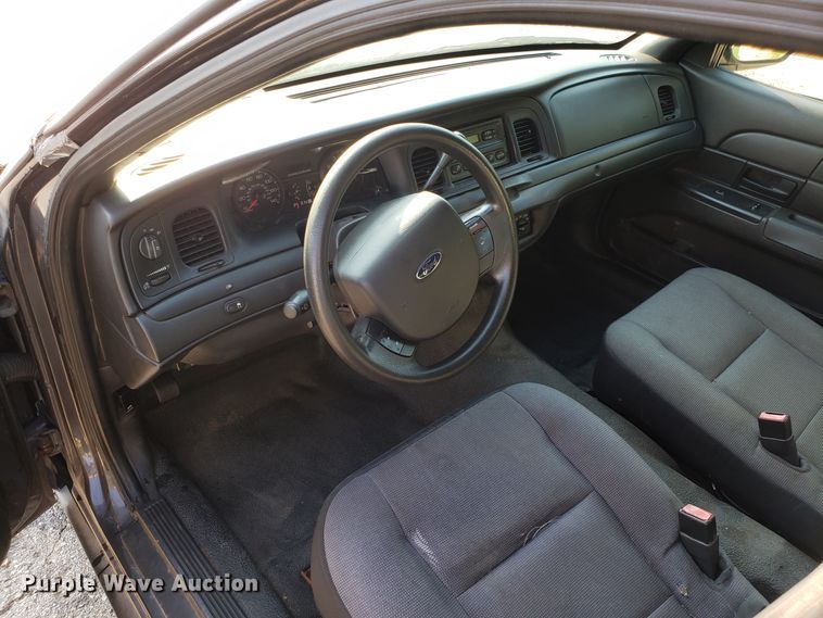 image for item DH2827 2008 Ford Crown Victoria Police Interceptor