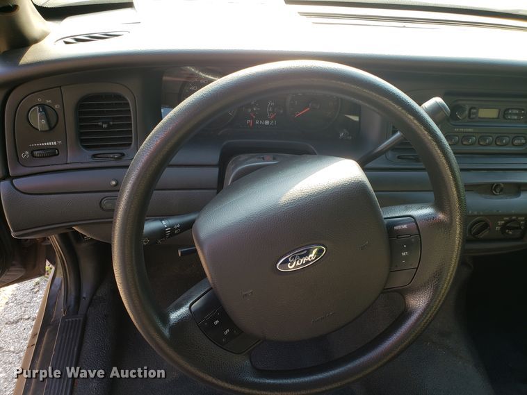 image for item DH2827 2008 Ford Crown Victoria Police Interceptor