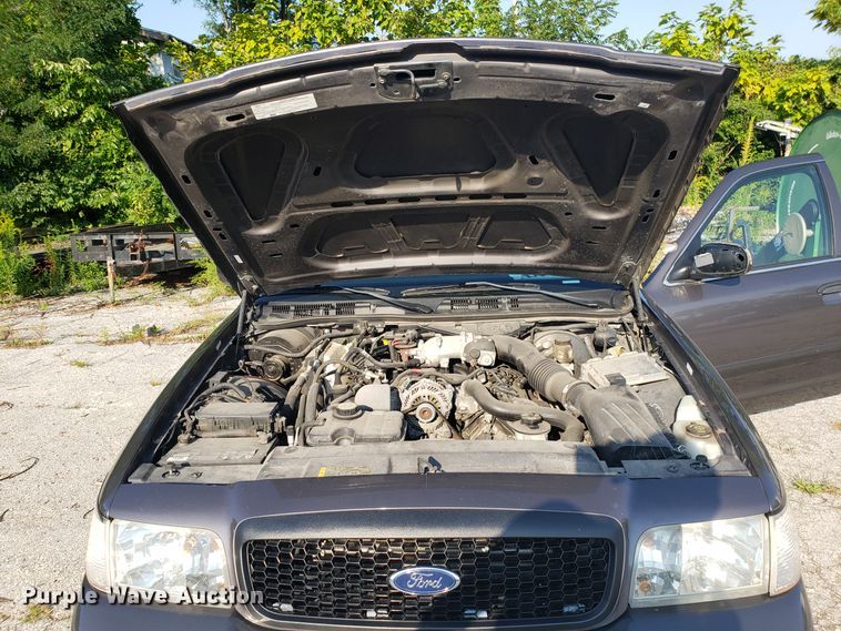 image for item DH2827 2008 Ford Crown Victoria Police Interceptor