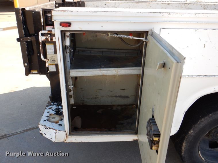 image for item DH5249 2008 Dodge Ram 3500 utility bed pickup truck