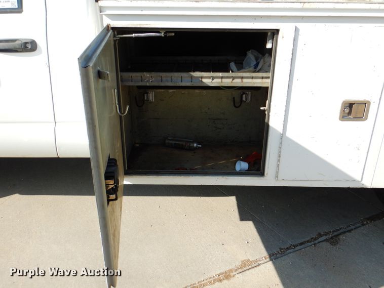 image for item DH5249 2008 Dodge Ram 3500 utility bed pickup truck