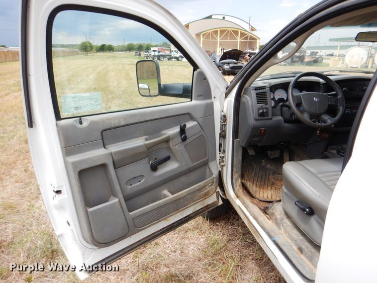 image for item DH5255 2008 Dodge Ram 3500 utility bed pickup truck