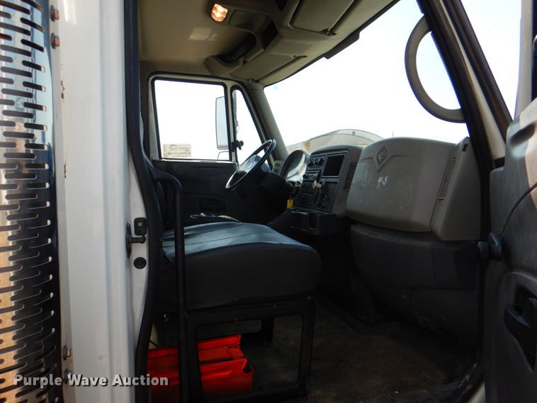 image for item DH5257 2008 International WorkStar 7300 water truck