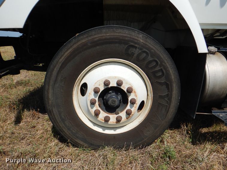 image for item DH5257 2008 International WorkStar 7300 water truck