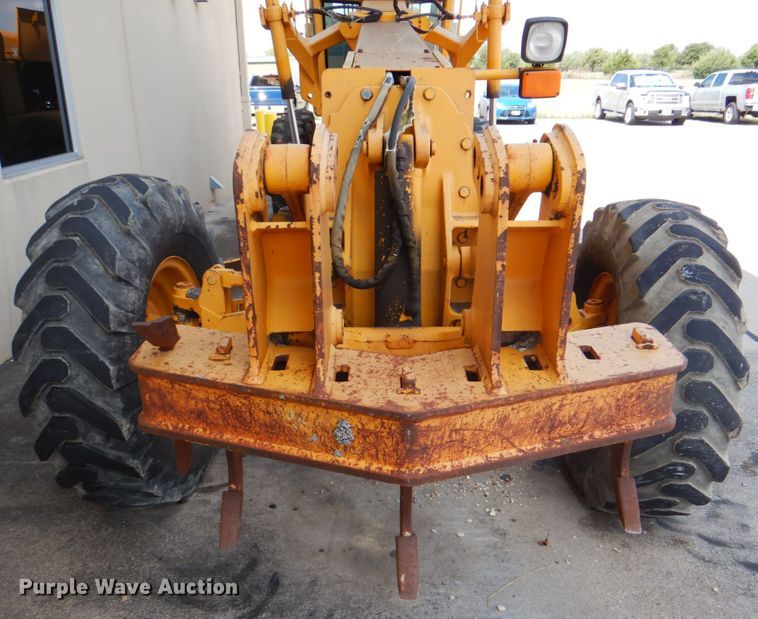 image for item DH5258 1990 John Deere 670B motor grader