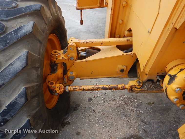 image for item DH5258 1990 John Deere 670B motor grader