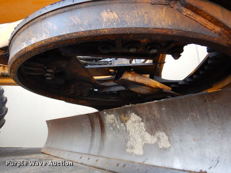 image for item DH5258 1990 John Deere 670B motor grader