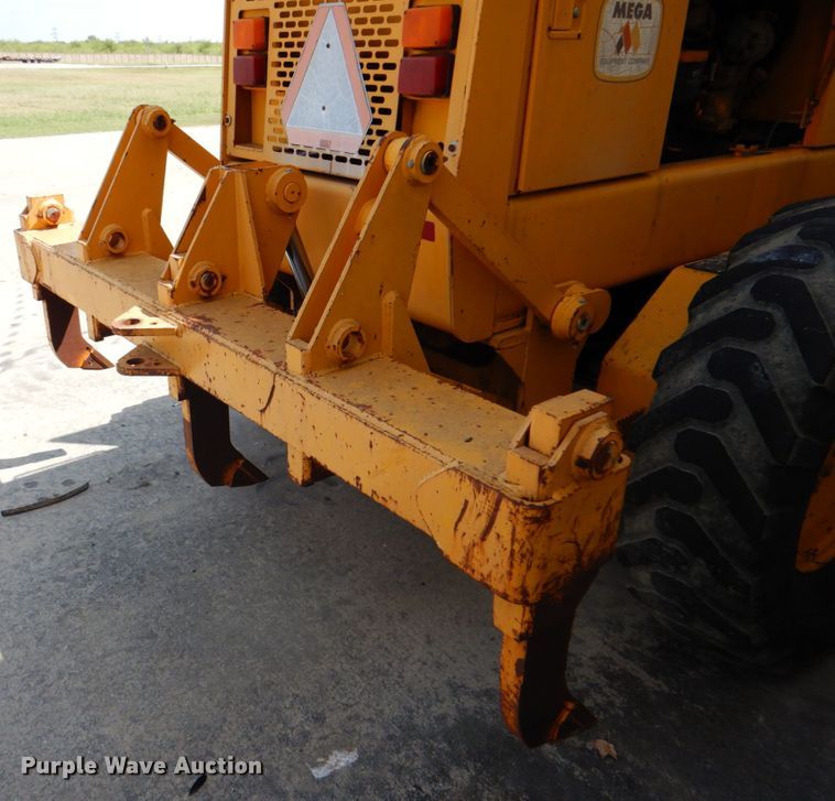 image for item DH5258 1990 John Deere 670B motor grader