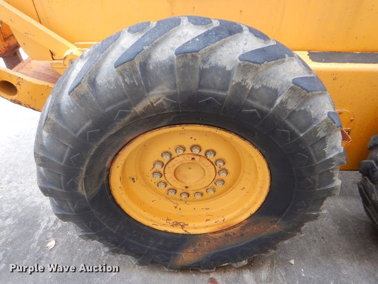 image for item DH5258 1990 John Deere 670B motor grader