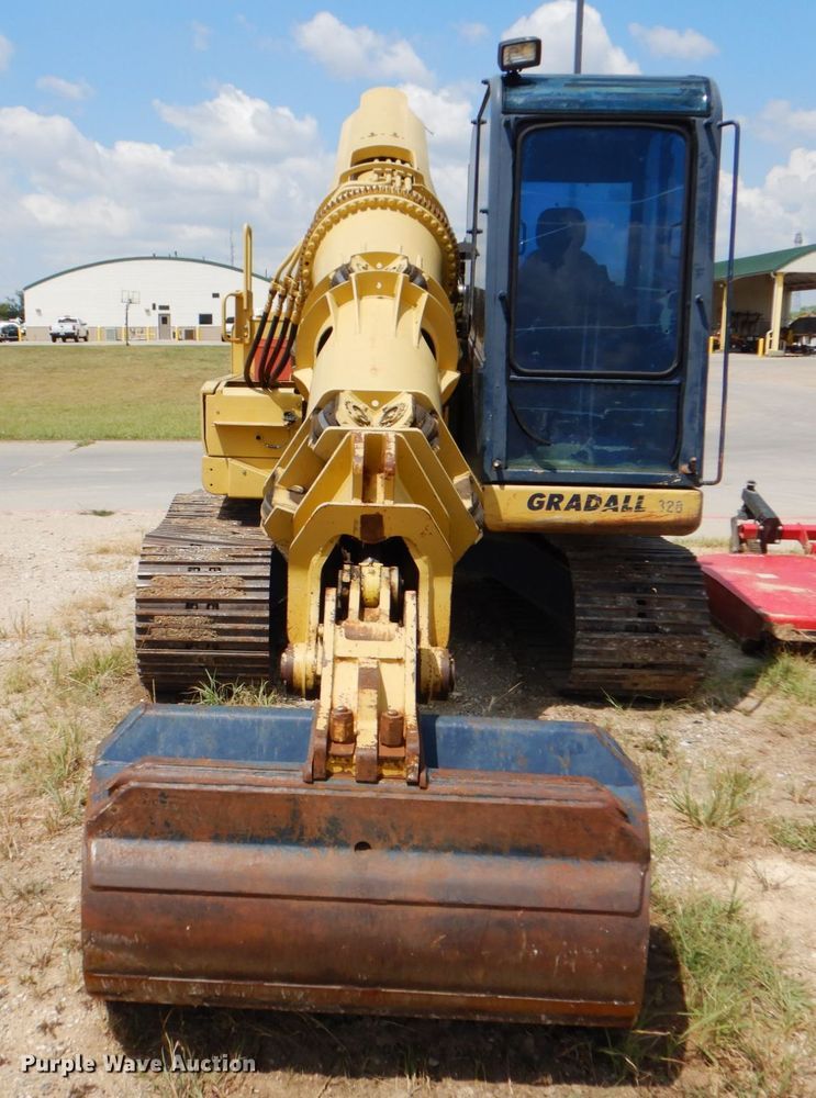 image for item DH5259 2000 Gradall XL2200 excavator