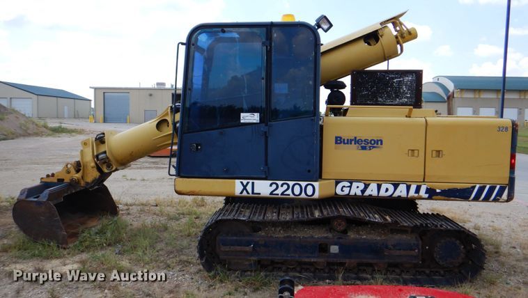 image for item DH5259 2000 Gradall XL2200 excavator