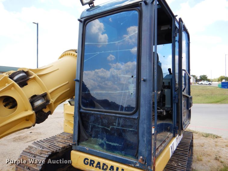 image for item DH5259 2000 Gradall XL2200 excavator