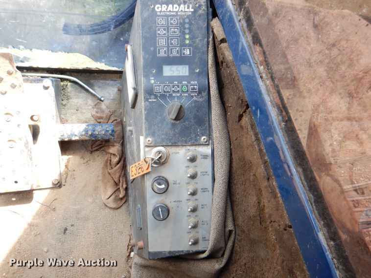 image for item DH5259 2000 Gradall XL2200 excavator
